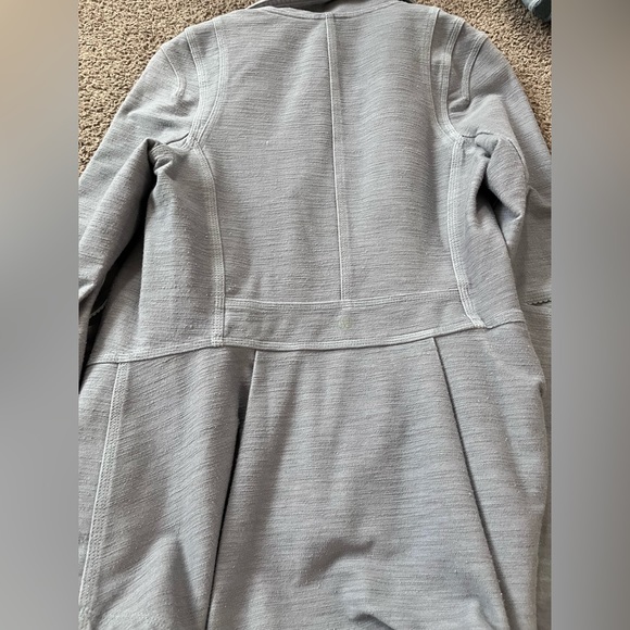 Lululemon Jacket size 4 - Picture 3 of 3
